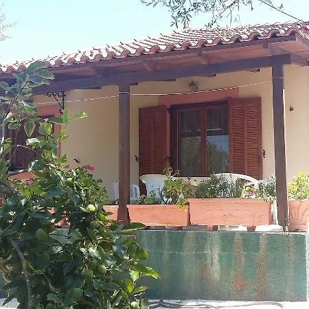 Porto Giardino * Kypseli